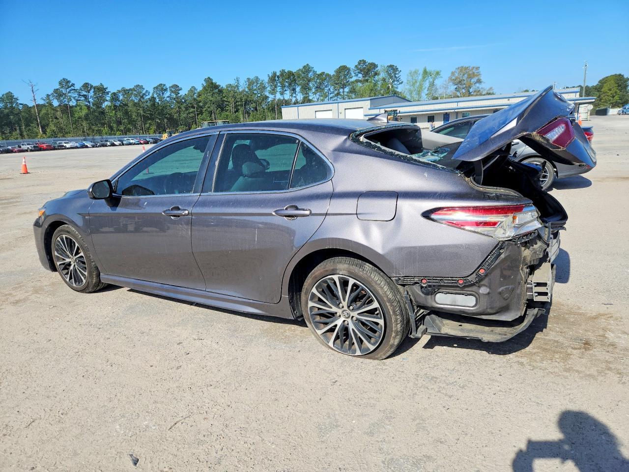 2019 TOYOTA CAMRY