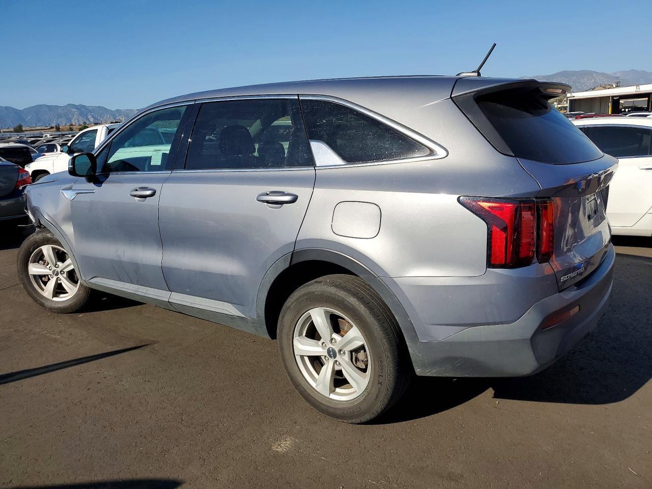 2023 KIA SORENTO