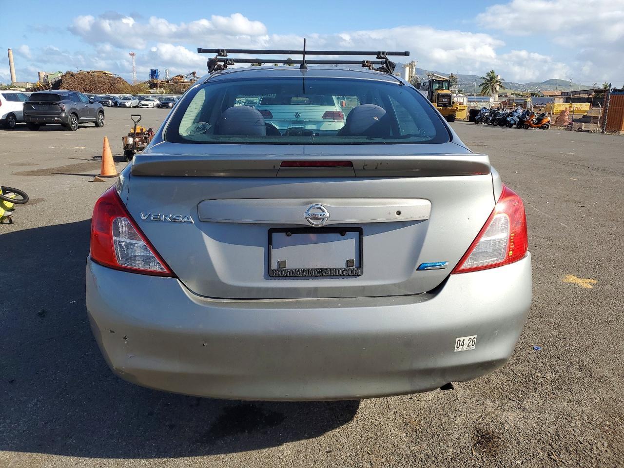 2014 NISSAN VERSA