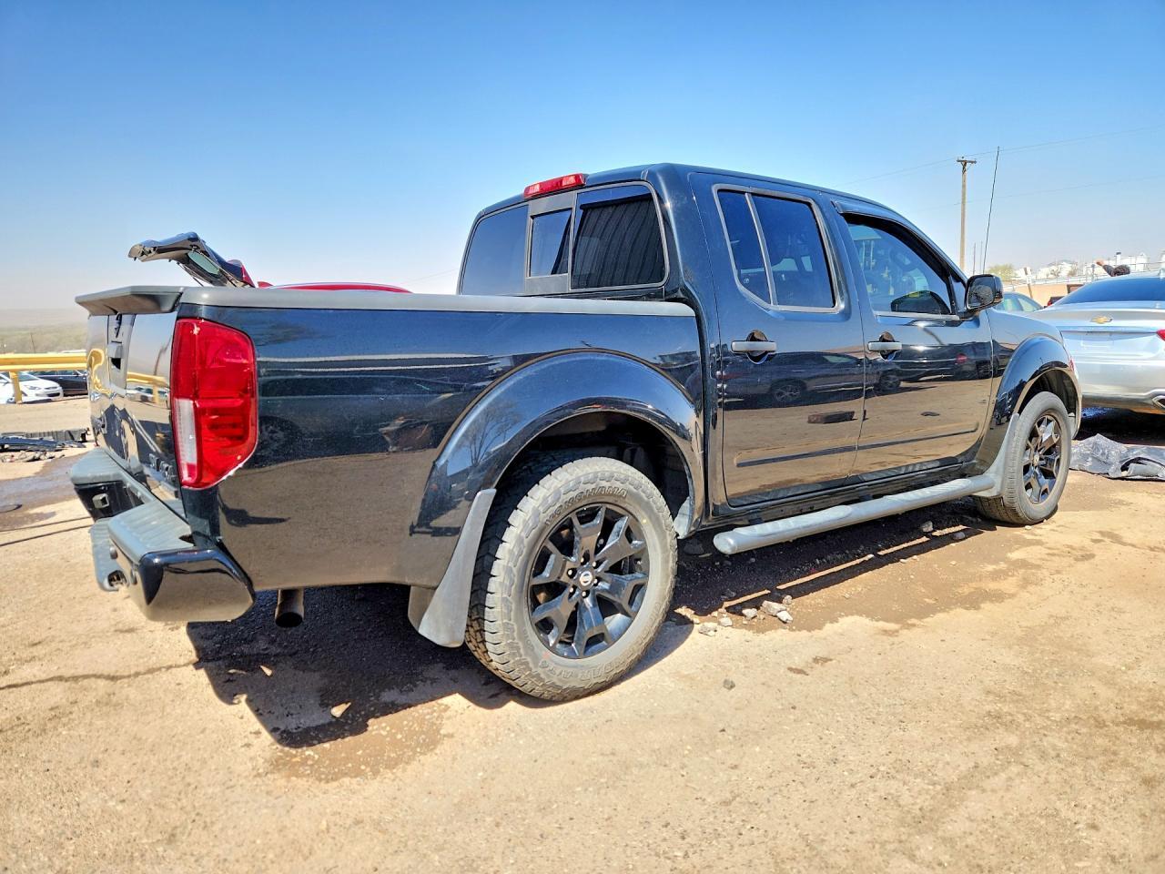 2021 NISSAN Frontier