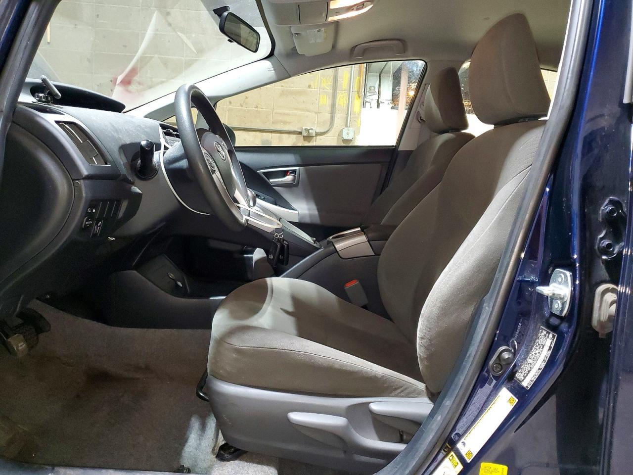 2015 TOYOTA PRIUS
