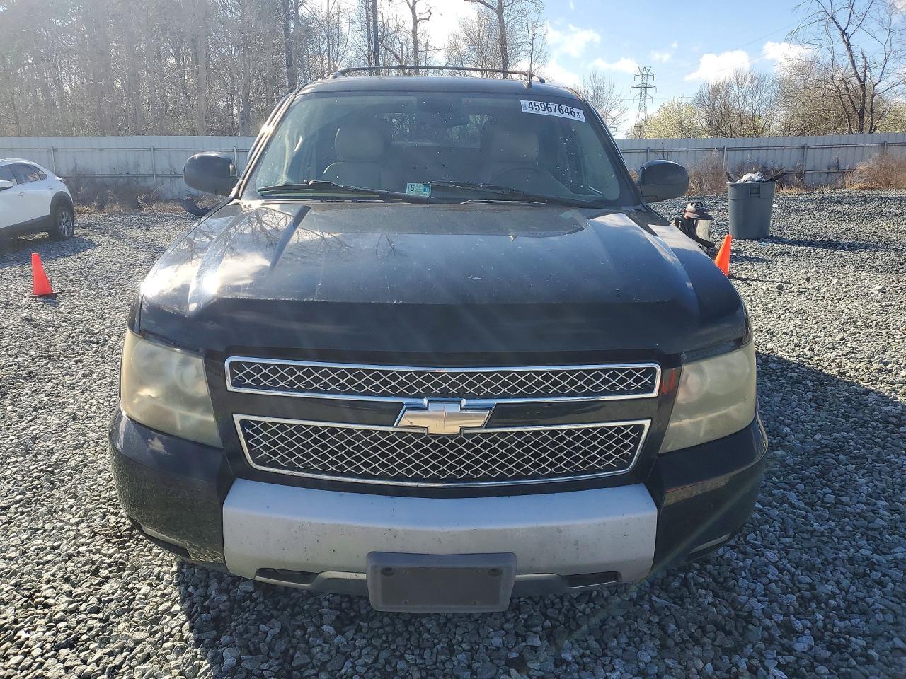2011 CHEVROLET Tahoe