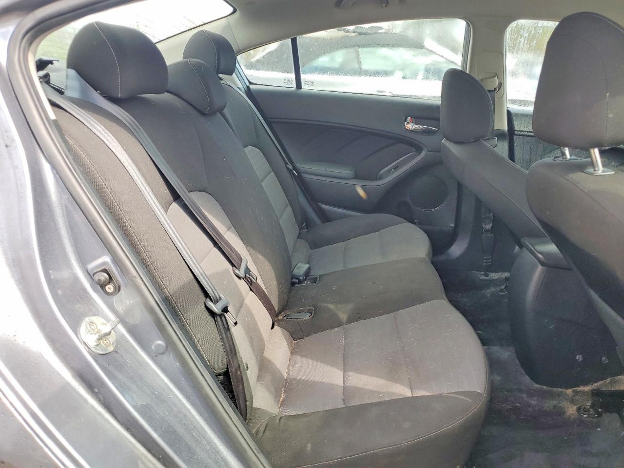 2017 KIA FORTE