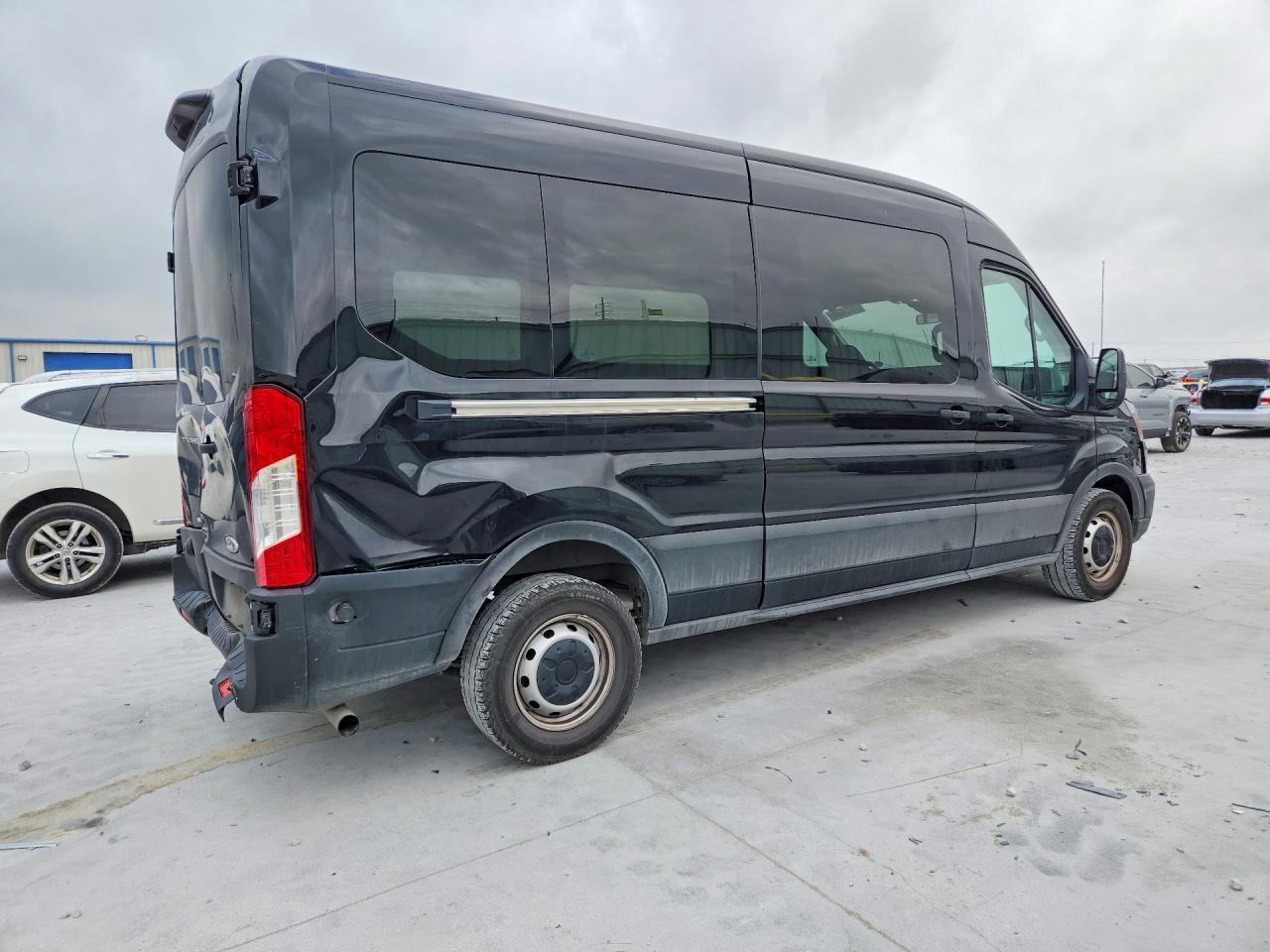 2023 FORD Transit