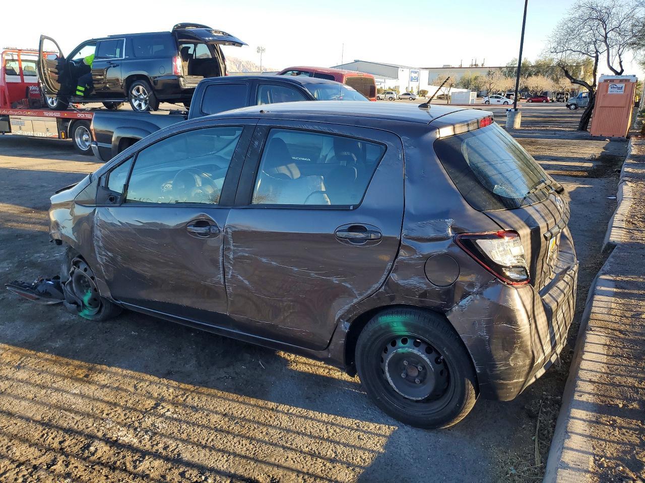 2015 TOYOTA YARIS