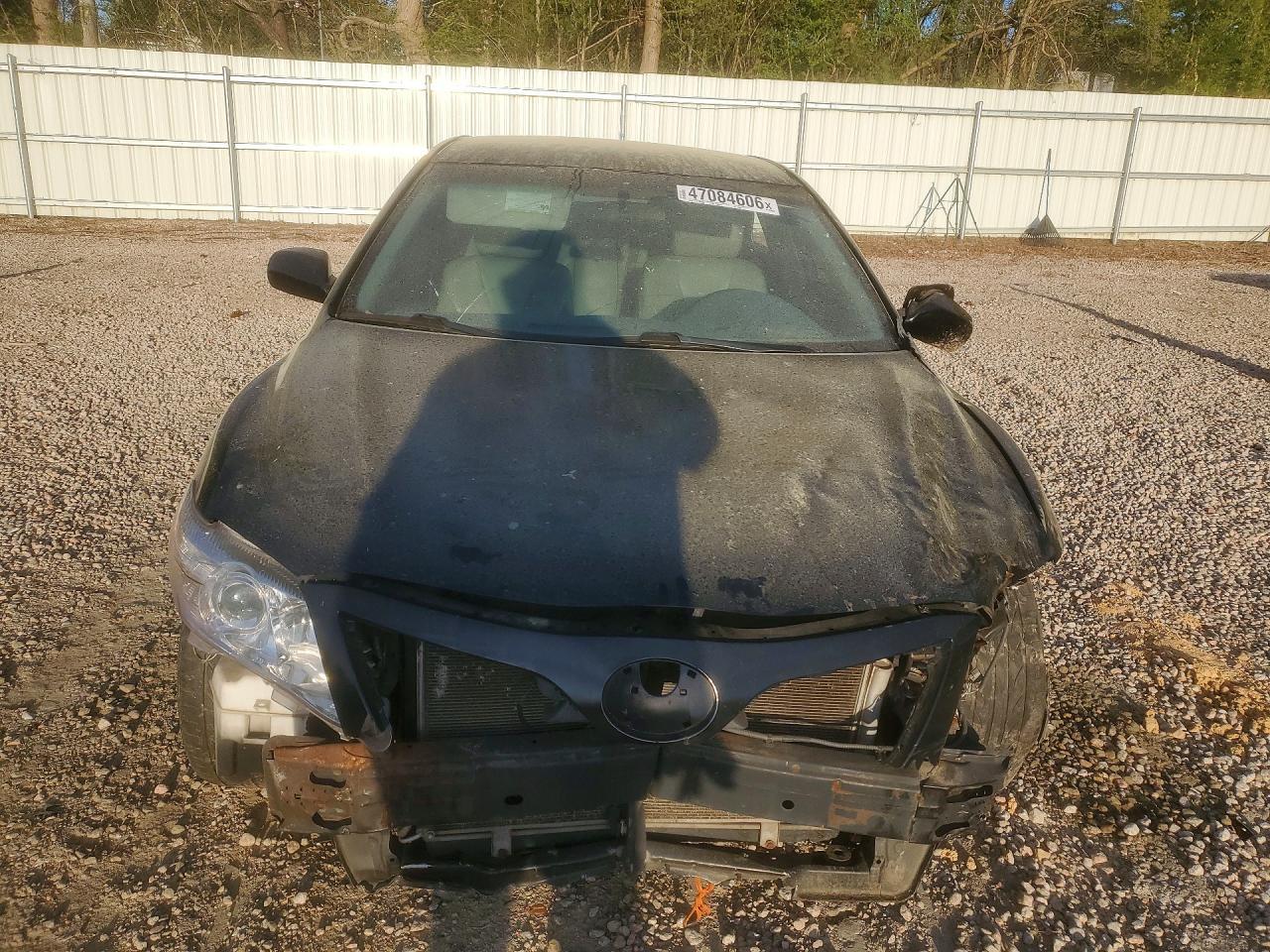 2010 TOYOTA CAMRY