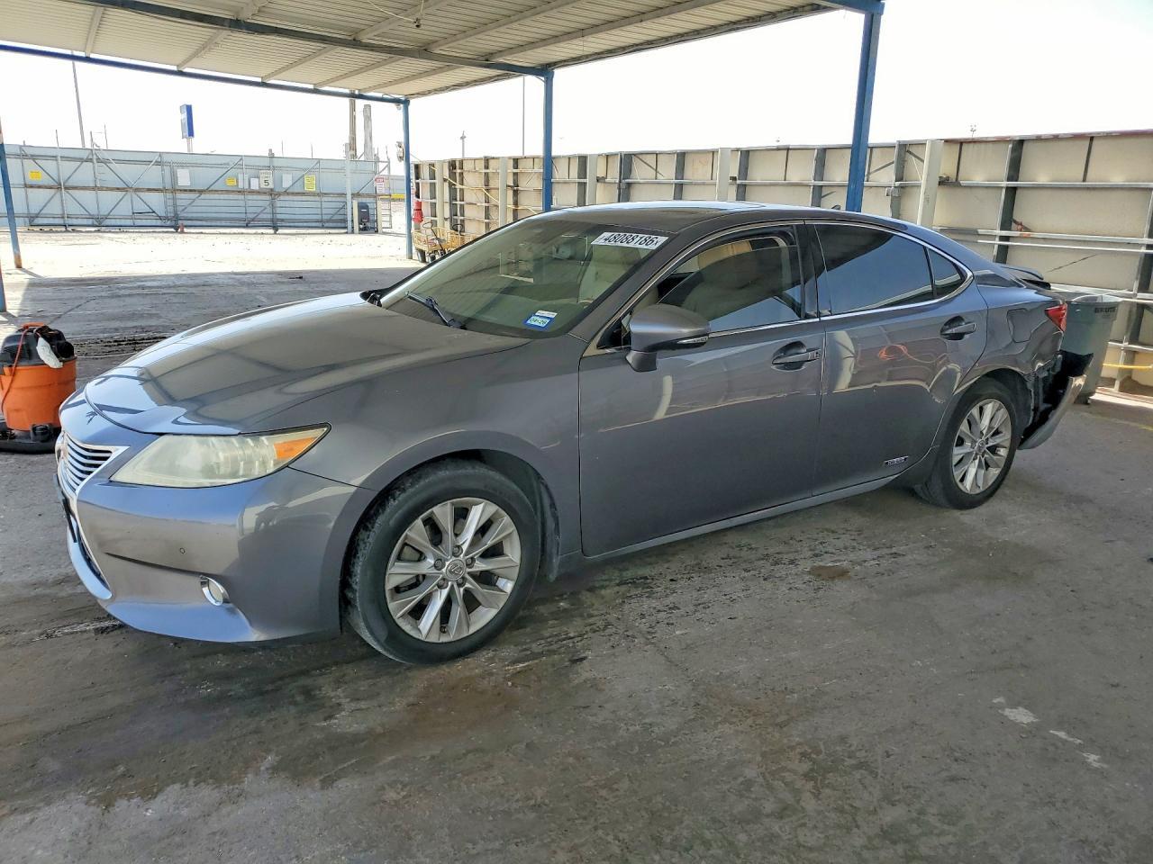 2013 LEXUS ES 300H