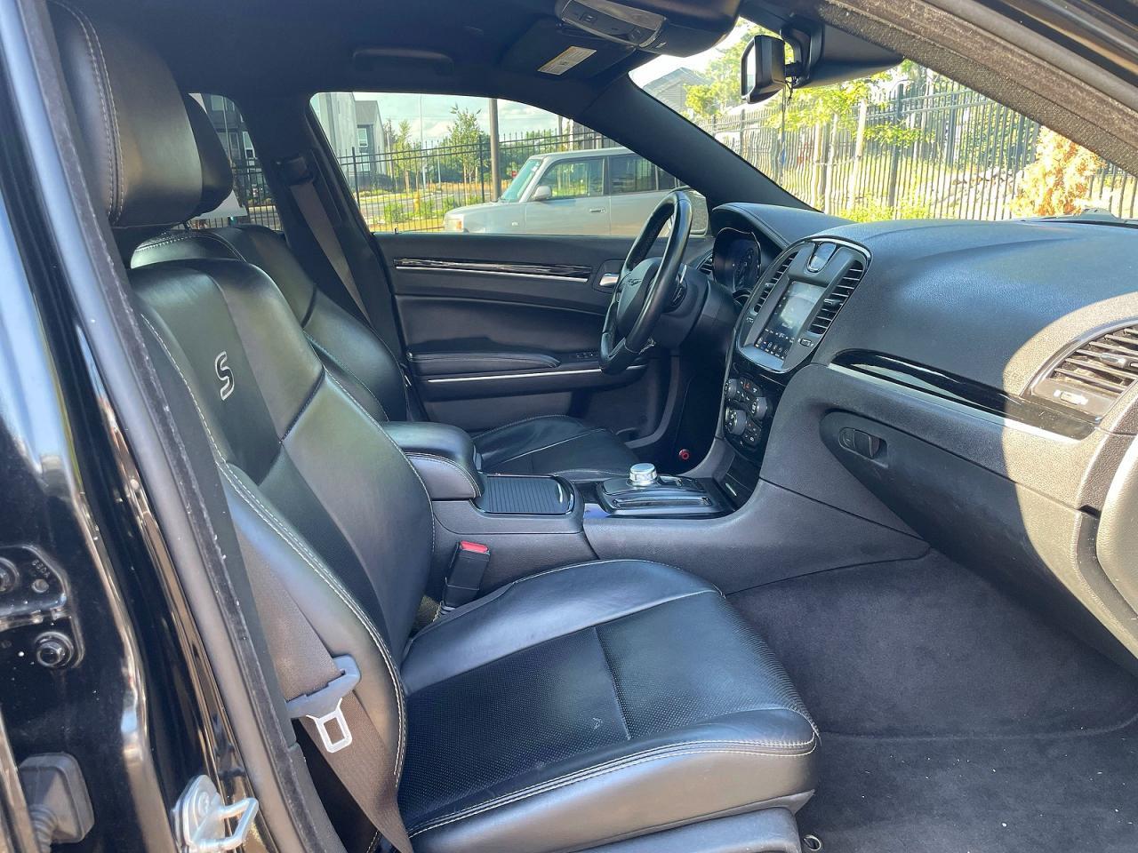 2018 CHRYSLER 300
