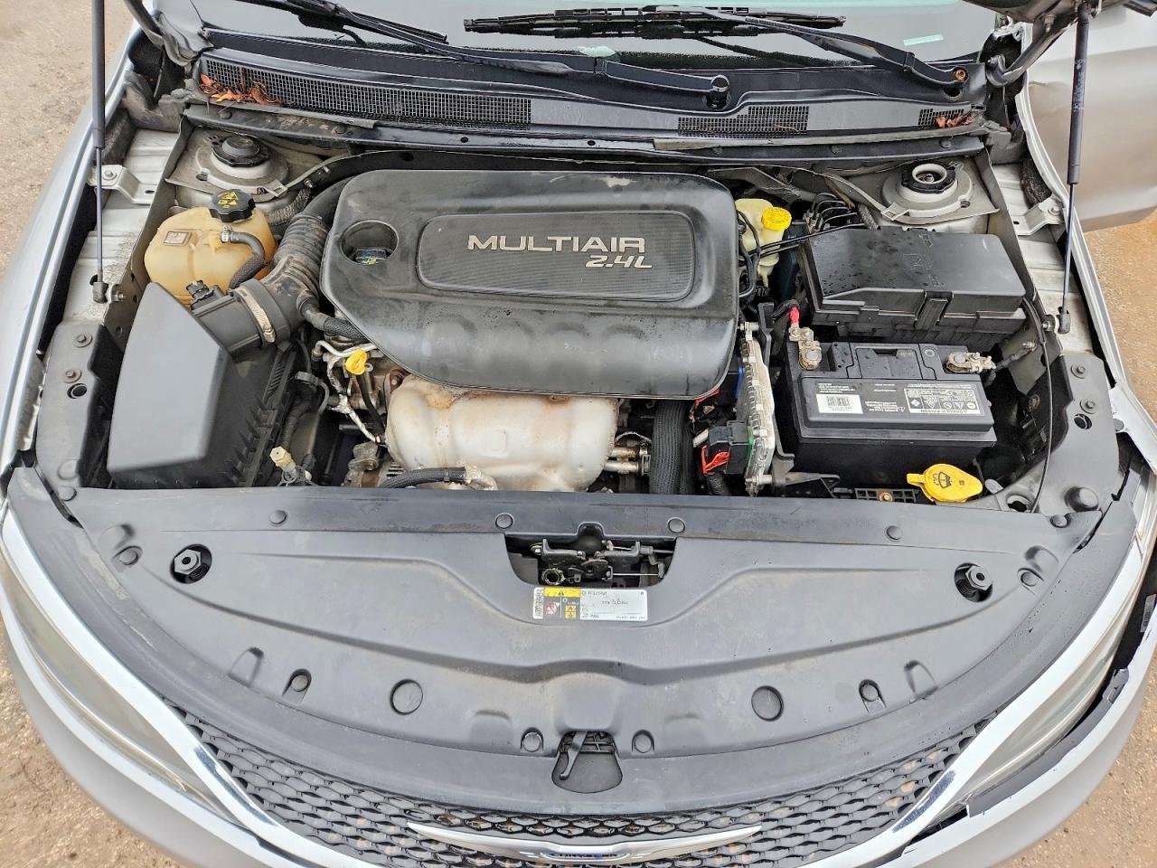 2015 CHRYSLER 200