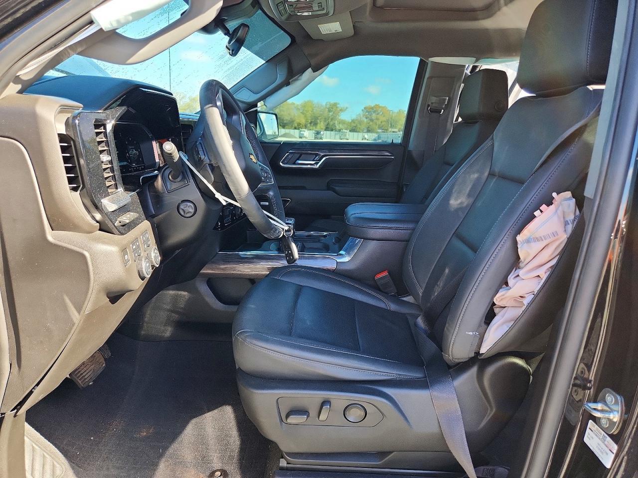 2024 CHEVROLET Silverado