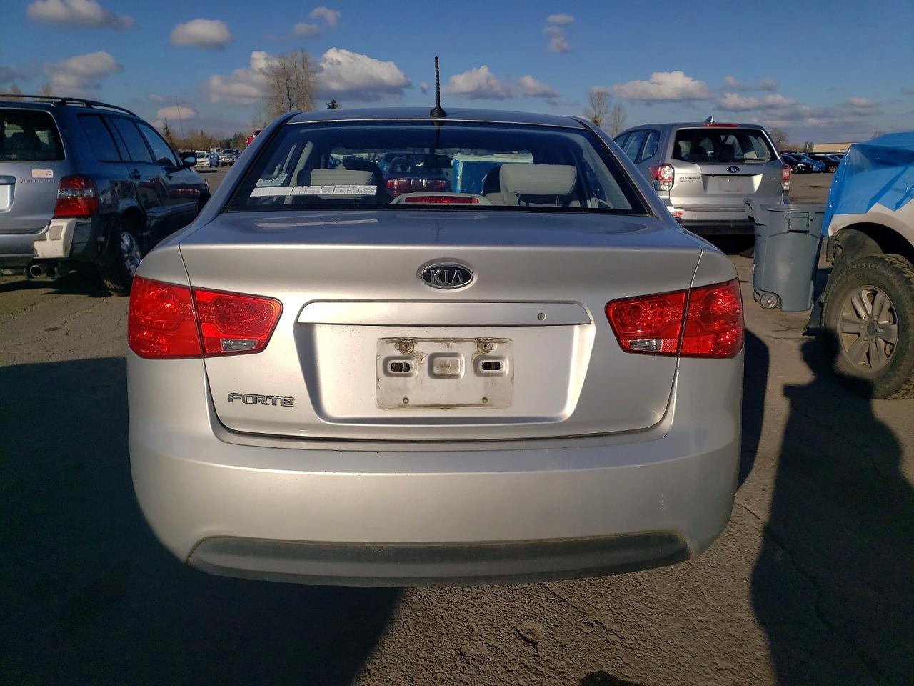 2010 KIA FORTE