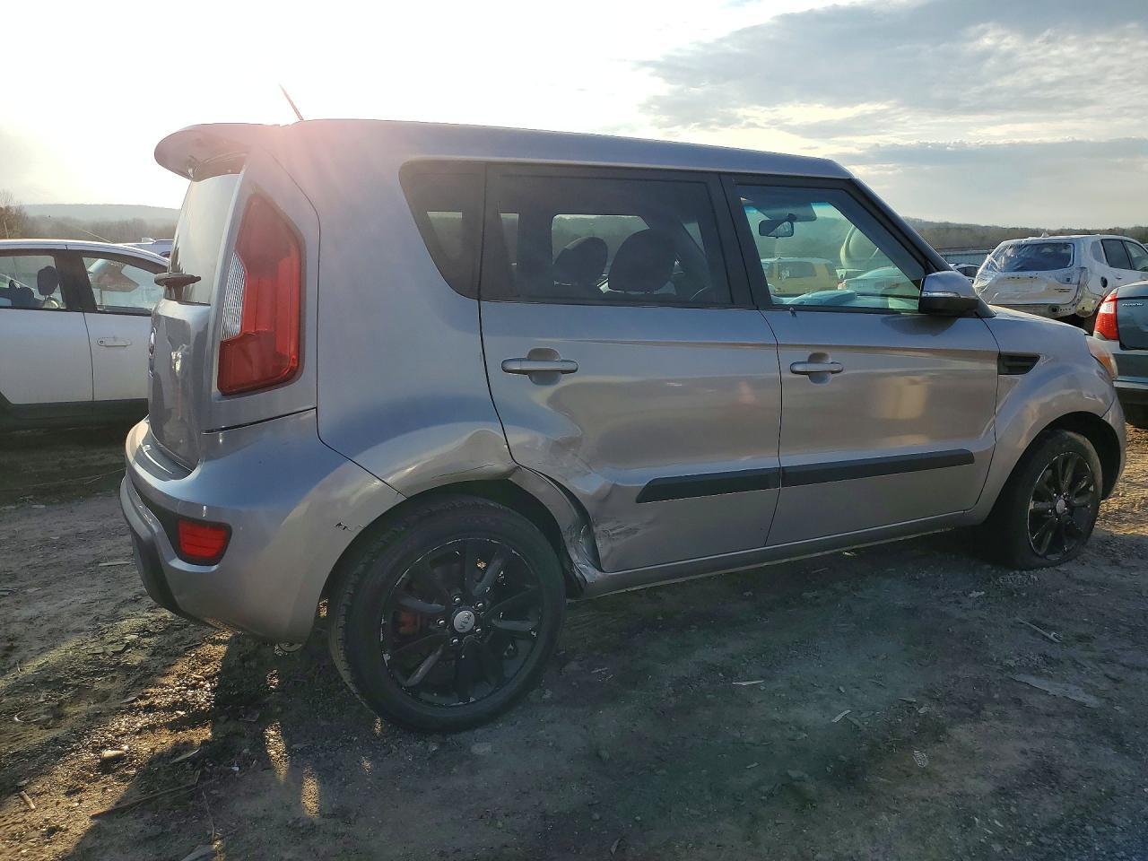 2013 KIA SOUL