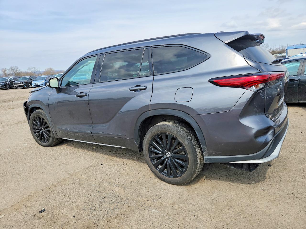 2023 TOYOTA HIGHLANDER