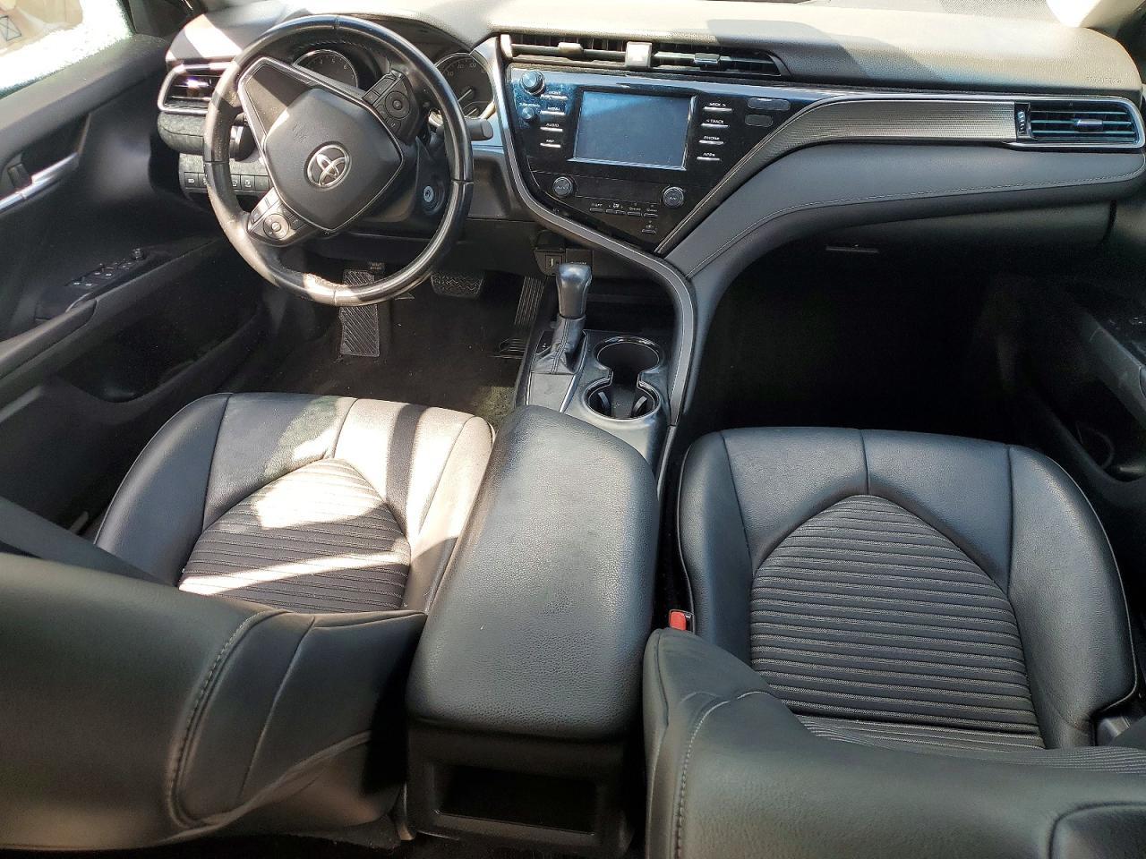 2019 TOYOTA CAMRY