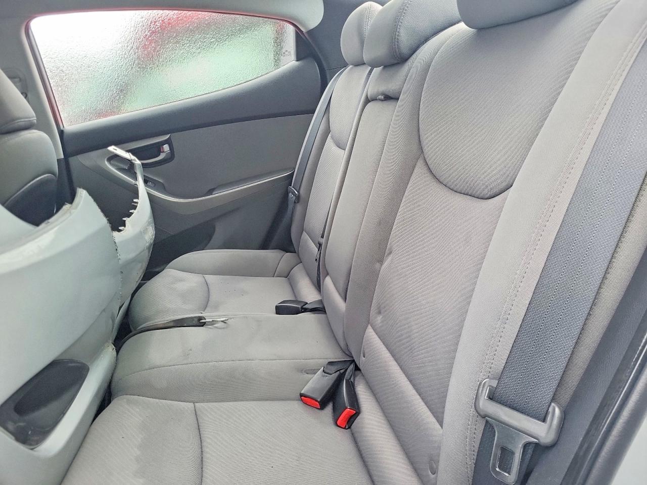 2011 HYUNDAI ELANTRA
