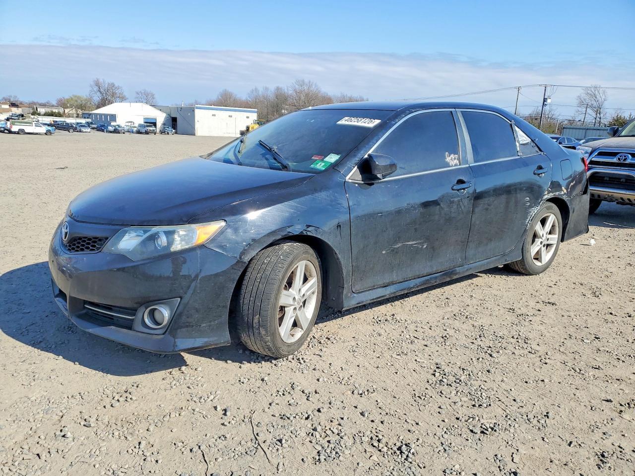 2014 TOYOTA CAMRY