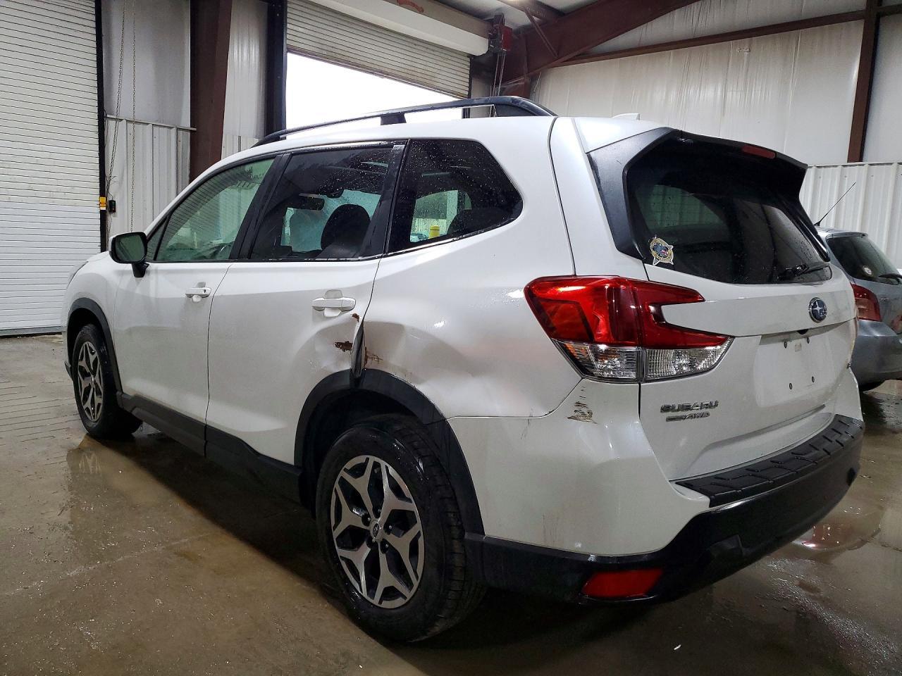 2020 SUBARU FORESTER