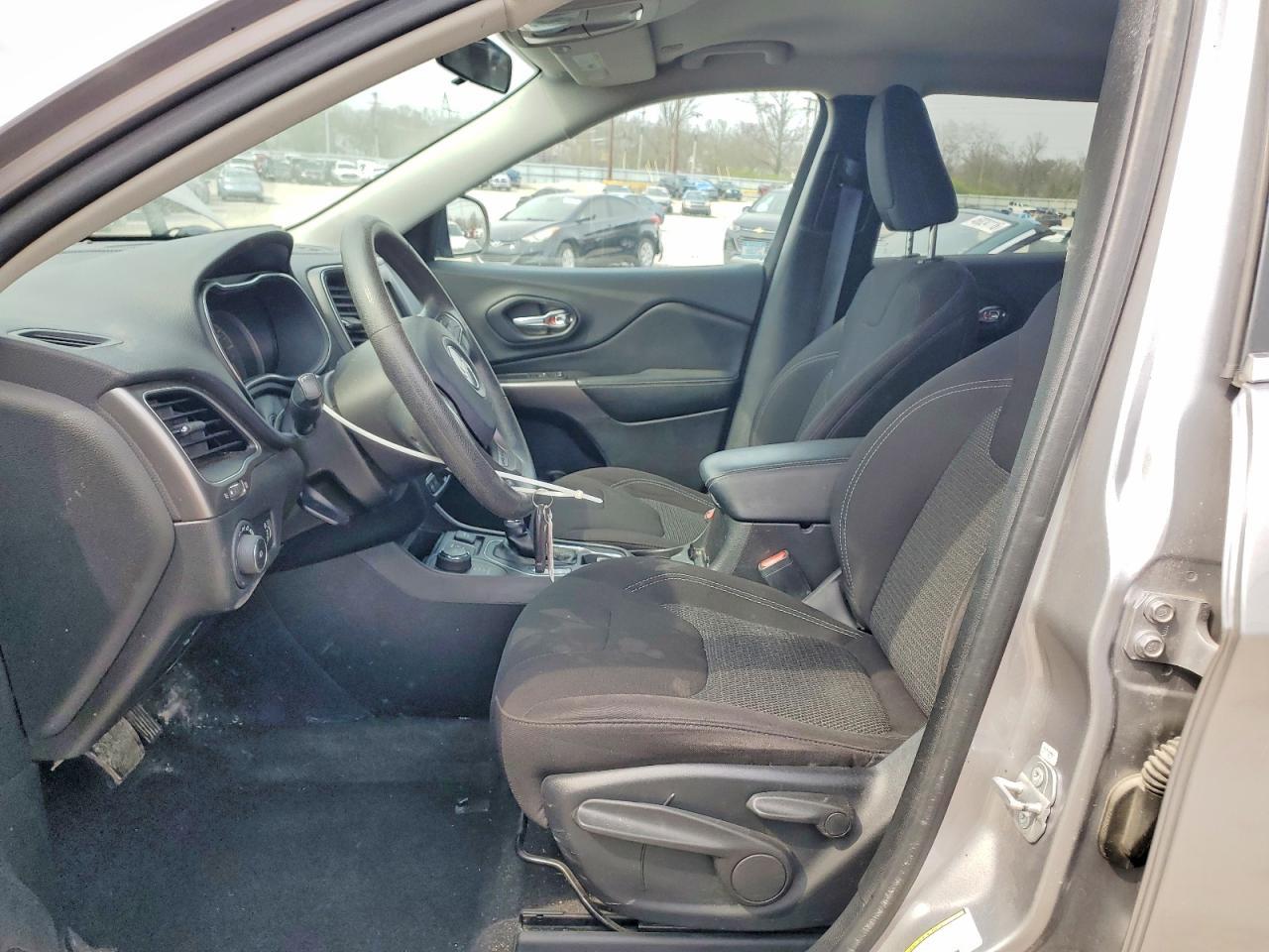 2019 JEEP CHEROKEE