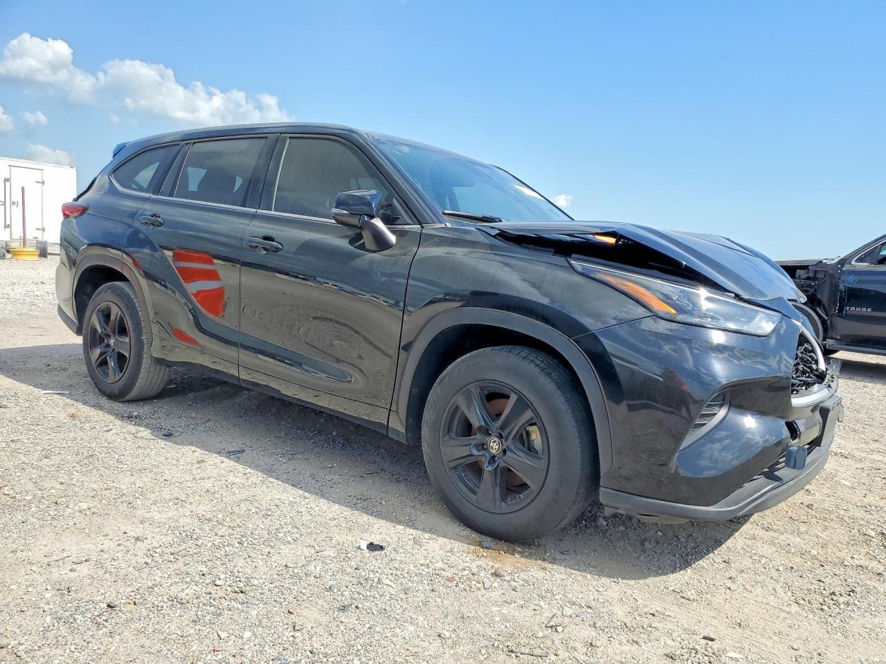 2022 TOYOTA HIGHLANDER