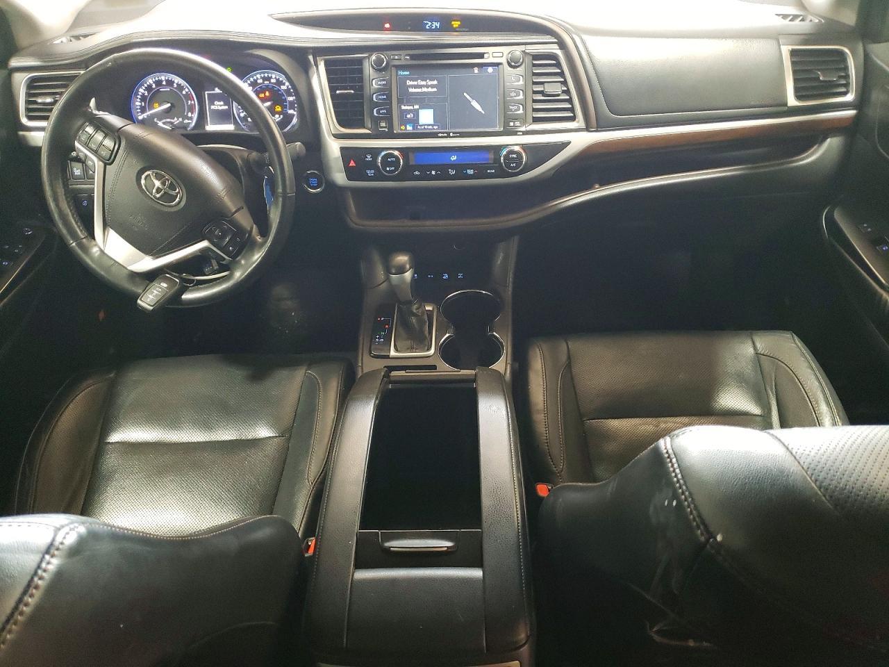 2015 TOYOTA HIGHLANDER