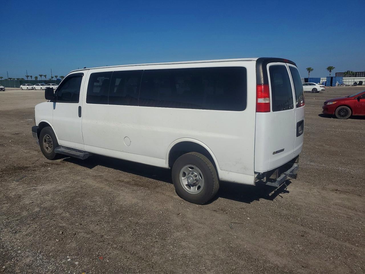2019 CHEVROLET Express 3500