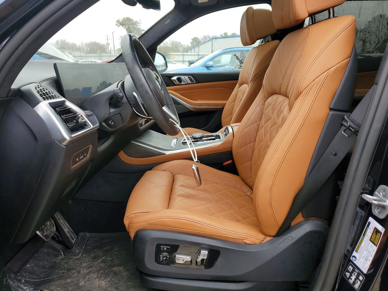 2025 BMW X7