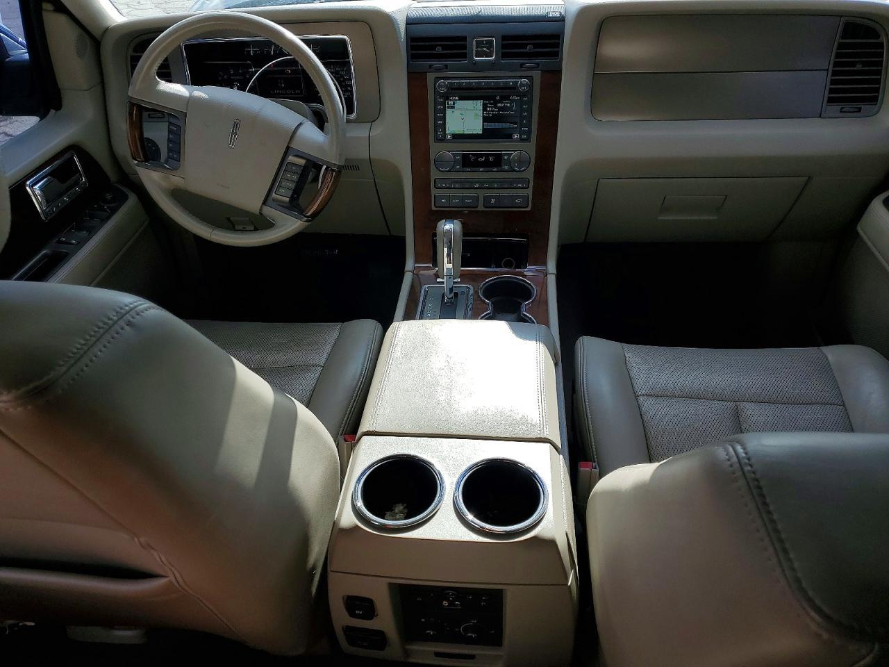 2013 LINCOLN Navigator