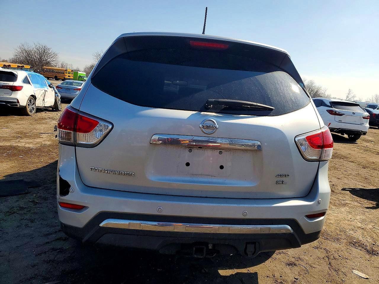 2016 NISSAN PATHFINDER