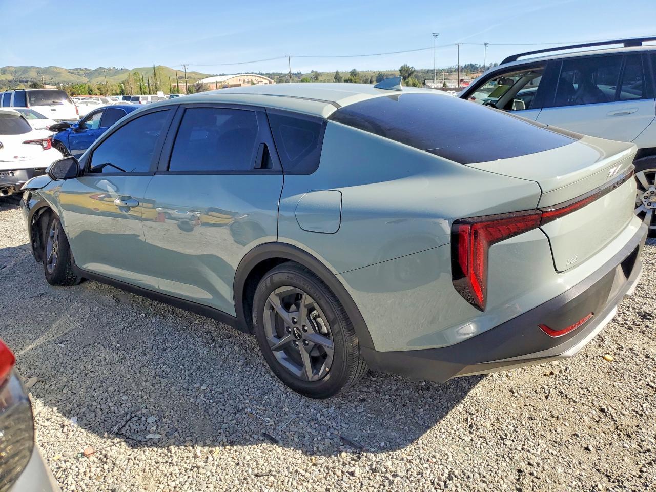 2025 KIA K4