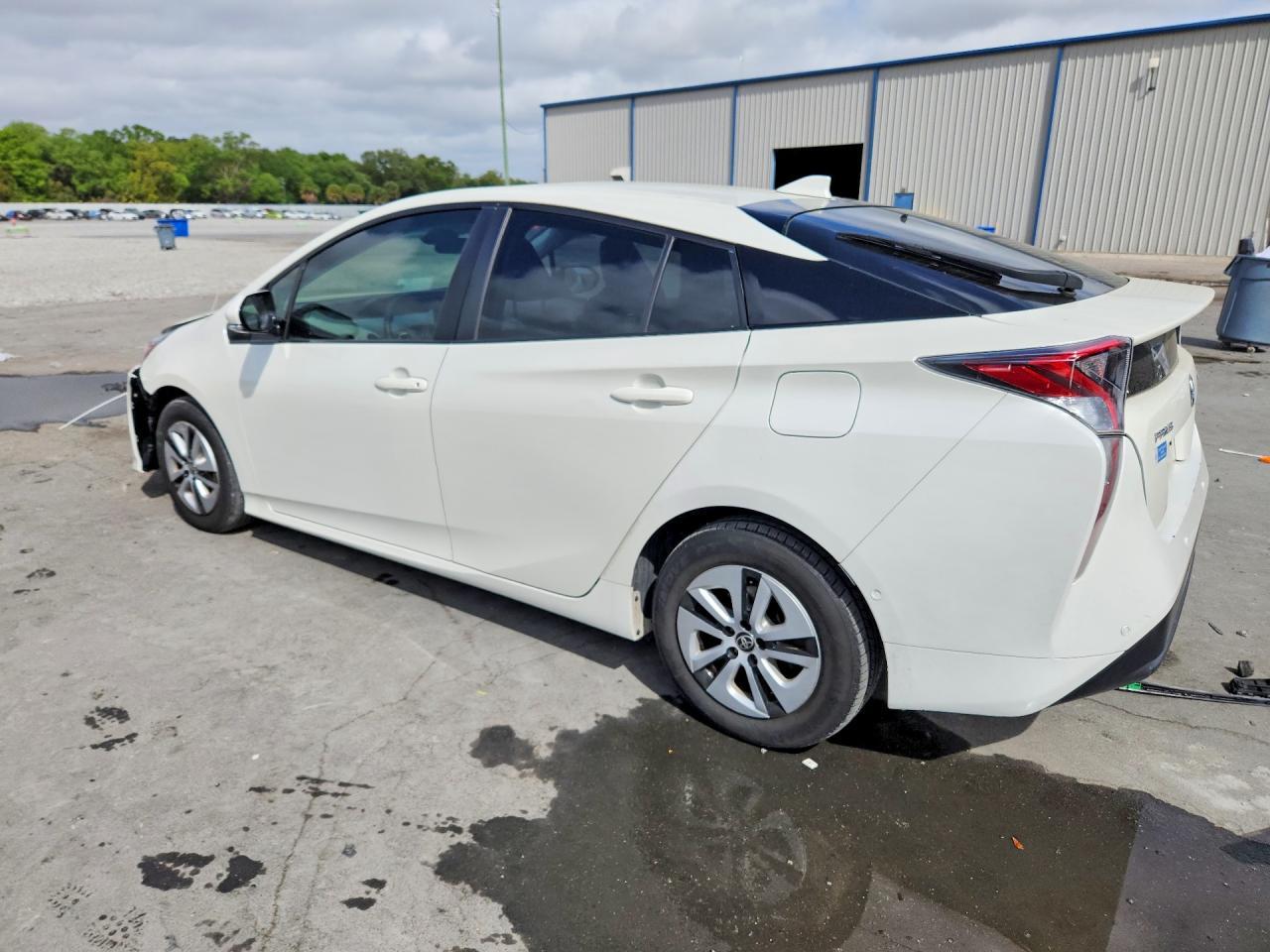 2017 TOYOTA PRIUS