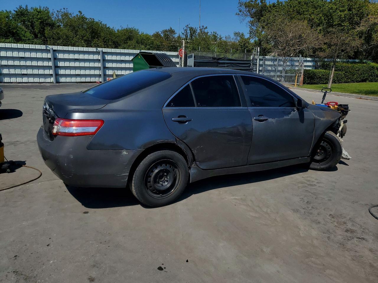 2010 TOYOTA CAMRY