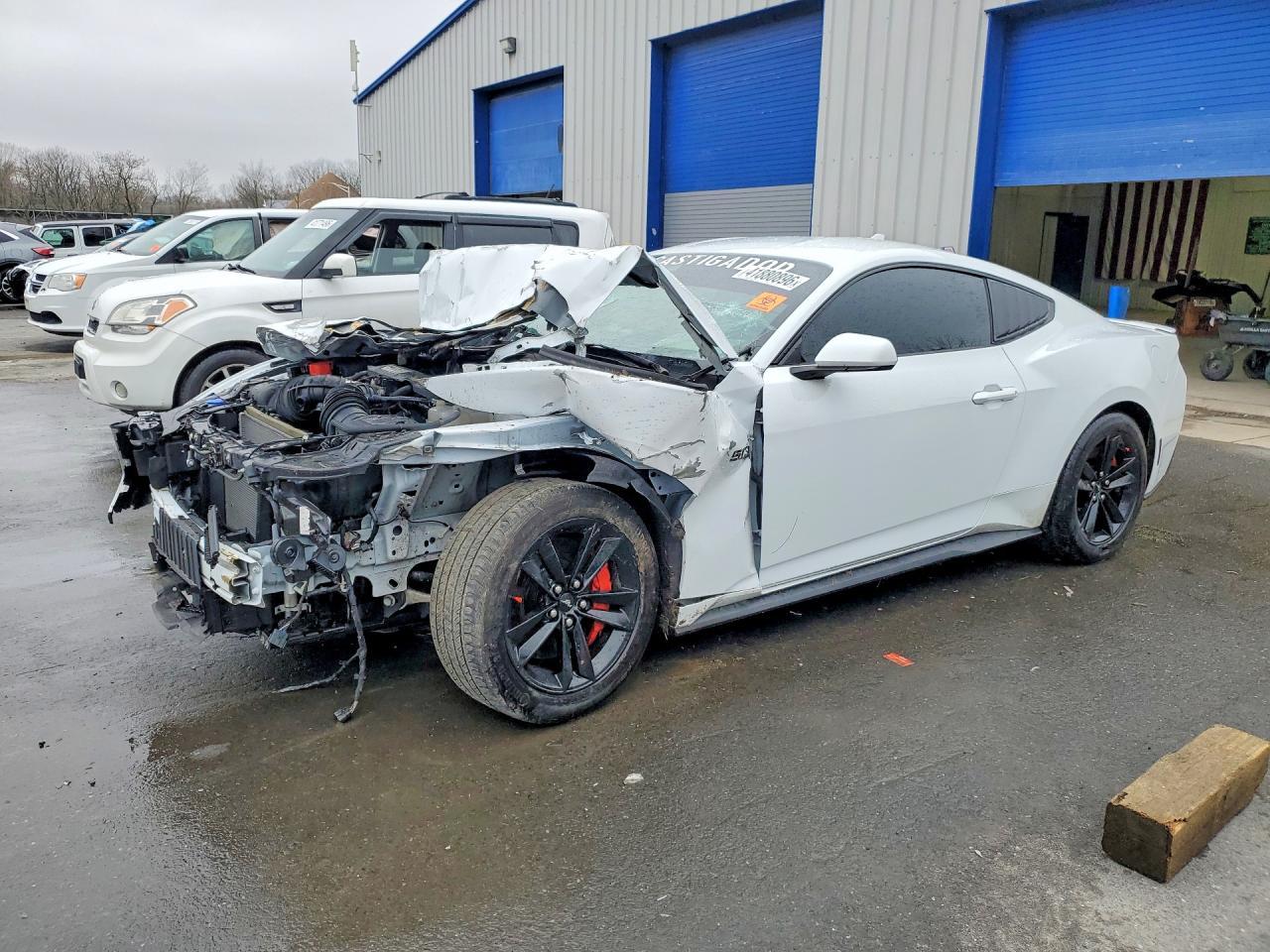 2024 FORD MUSTANG