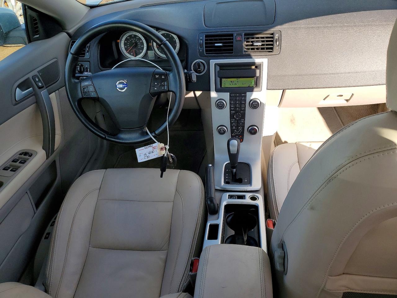2013 VOLVO C70