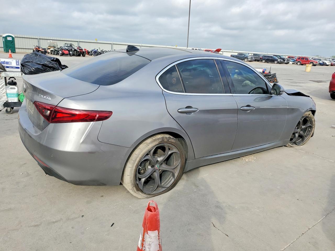 2017 ALFA ROMEO Giulia