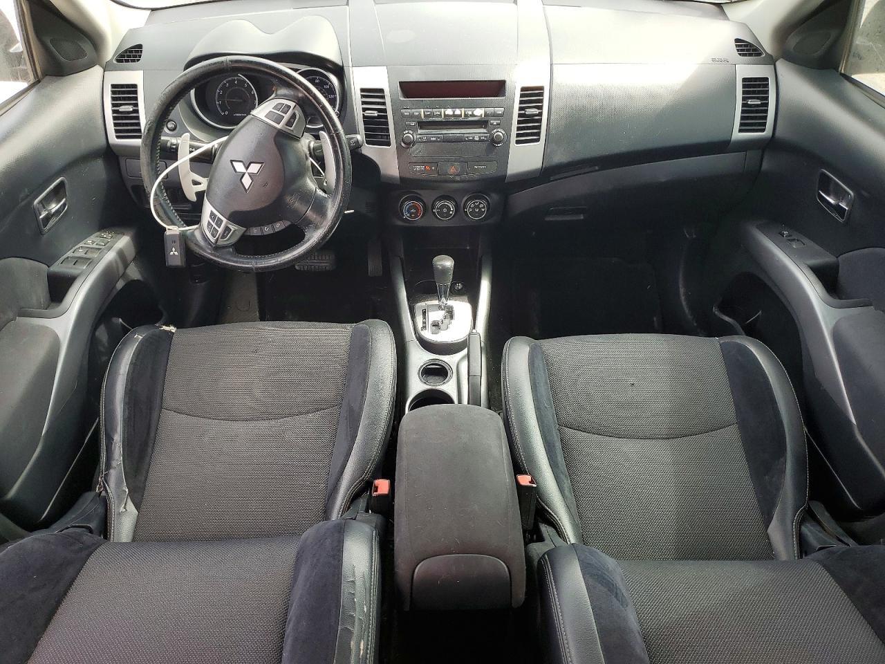 2010 MITSUBISHI outlander