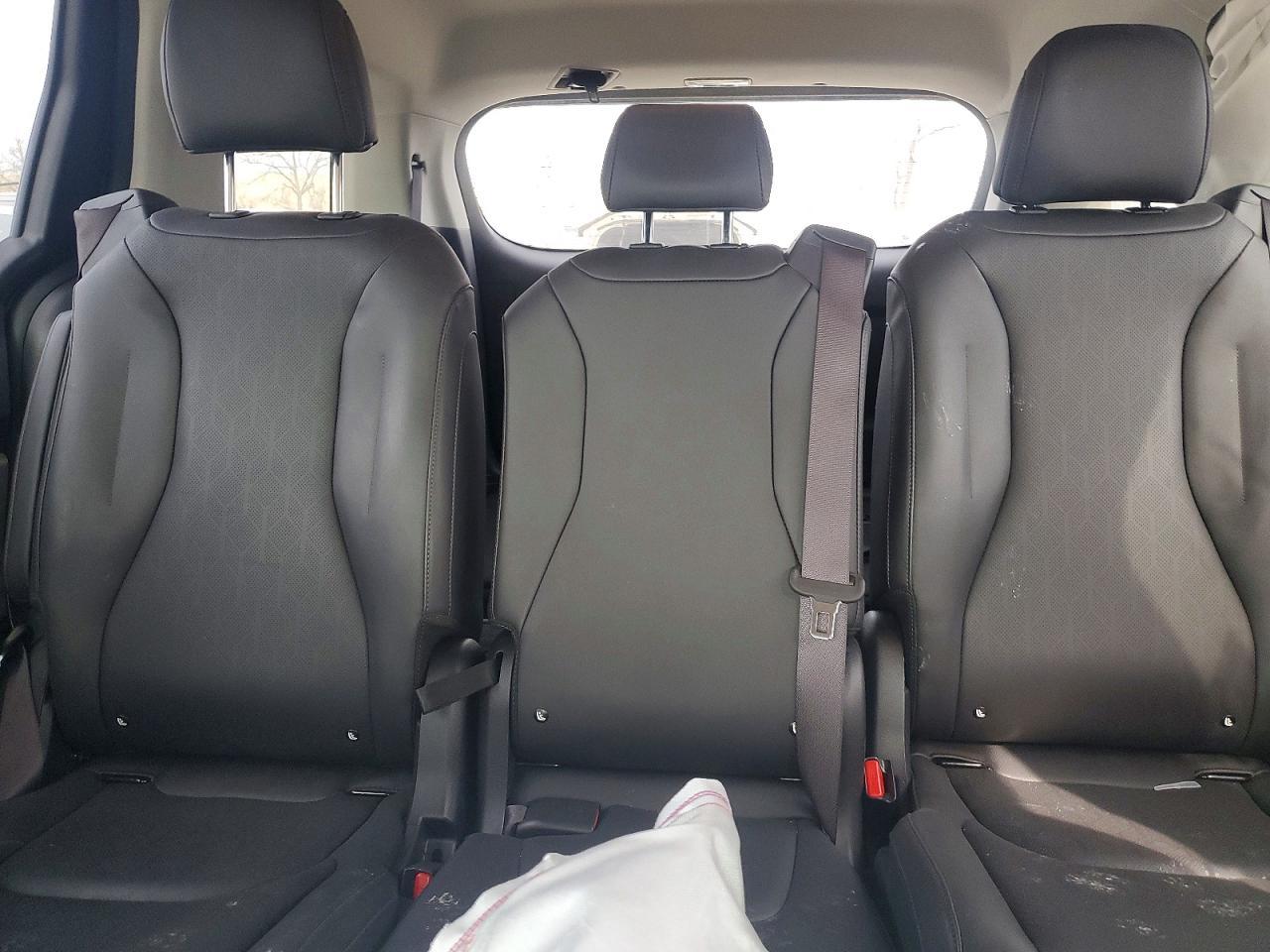 2025 KIA Carnival