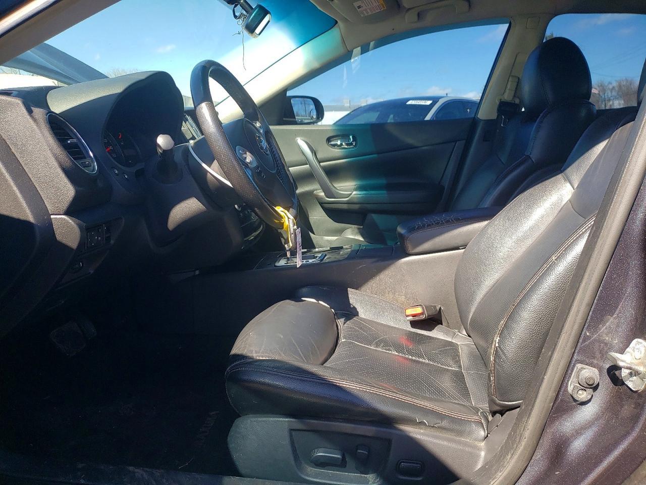 2013 NISSAN Maxima