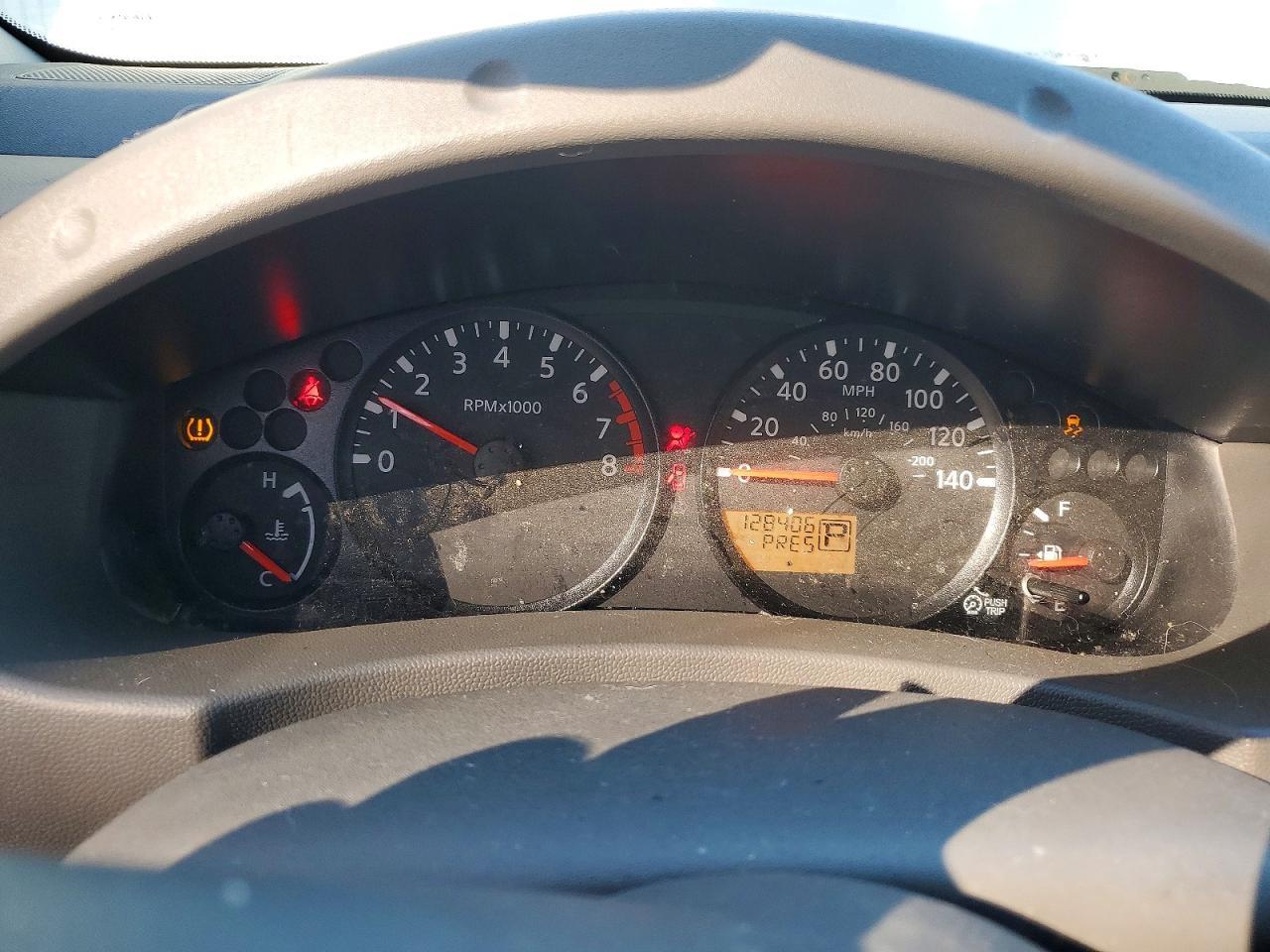 2012 NISSAN Frontier