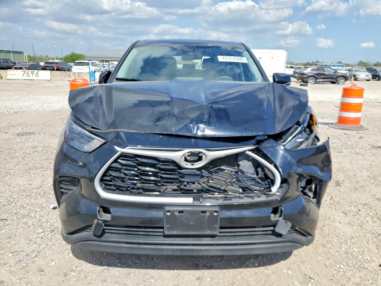 2022 TOYOTA HIGHLANDER
