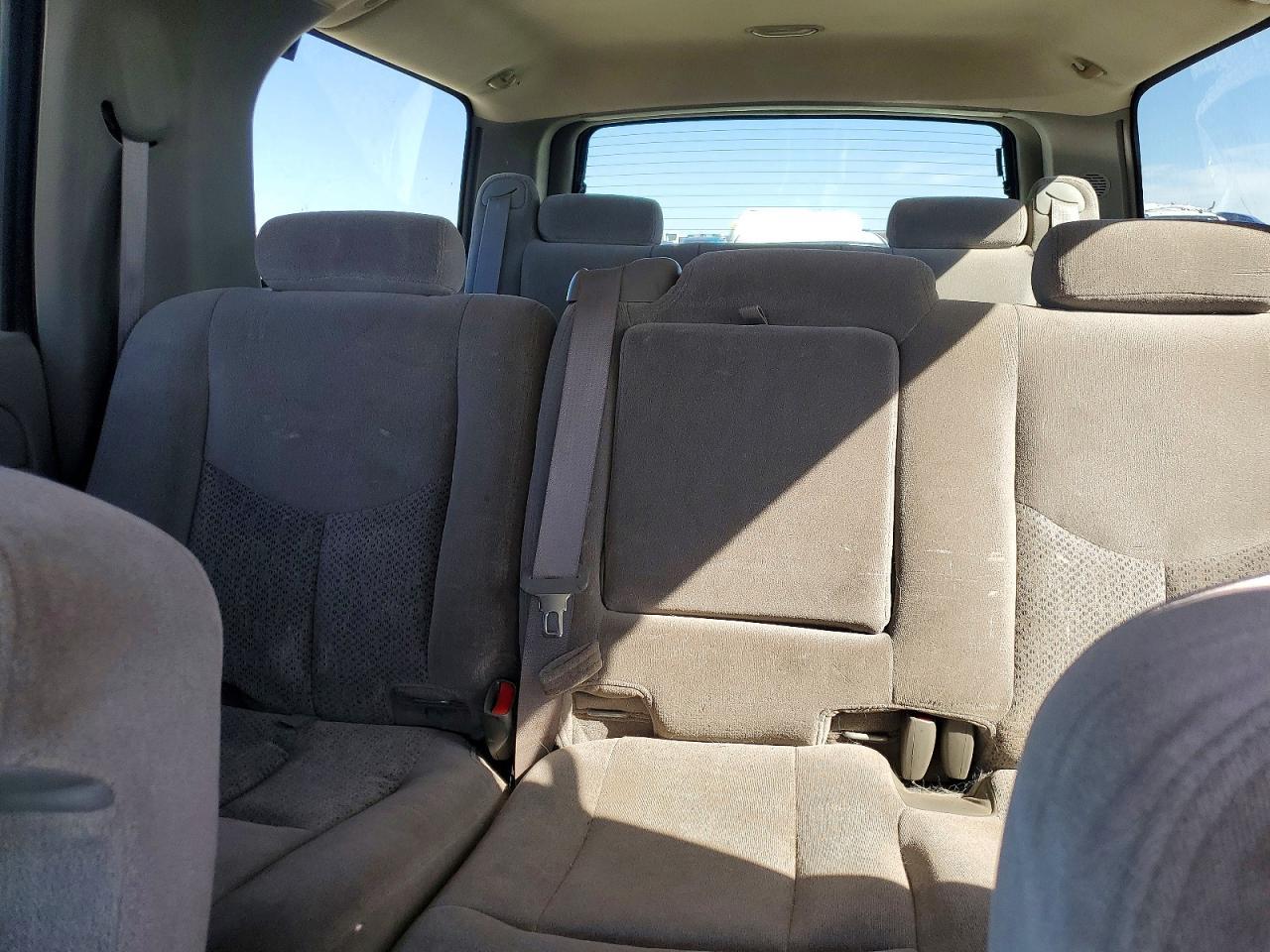2005 CHEVROLET Suburban