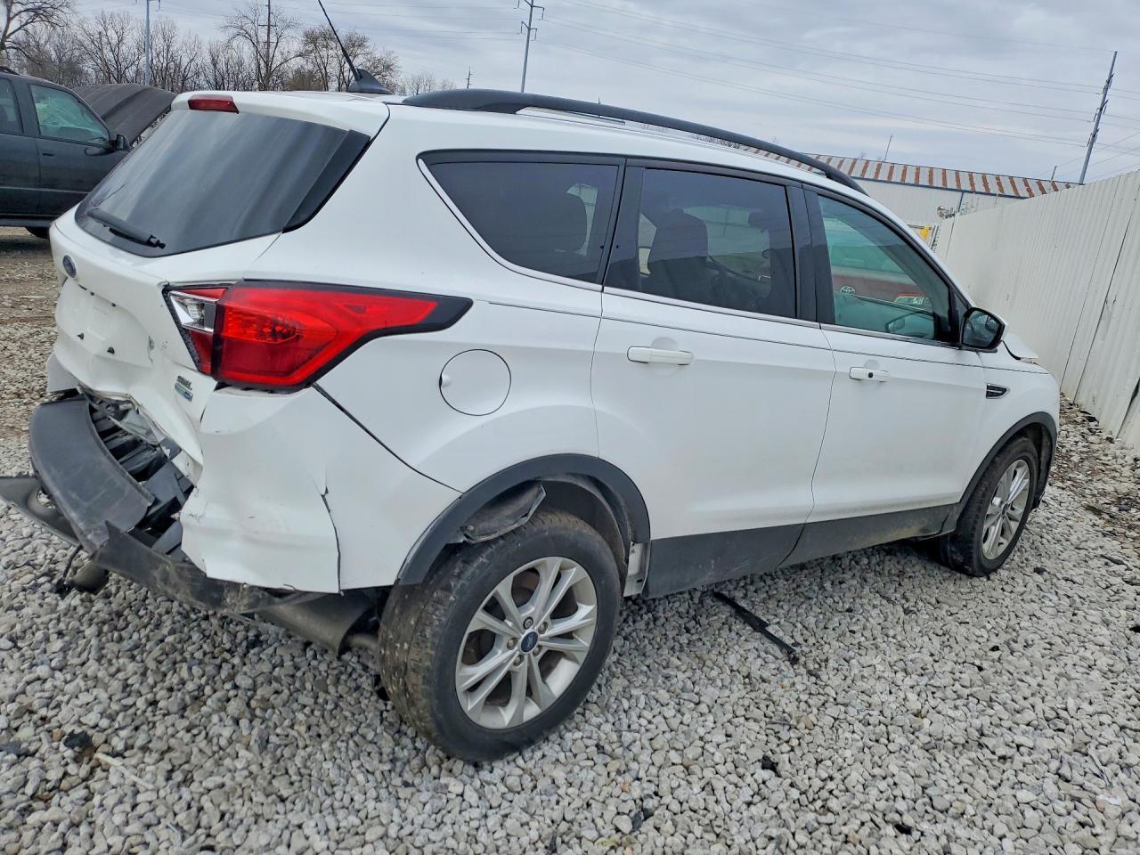2019 FORD ESCAPE
