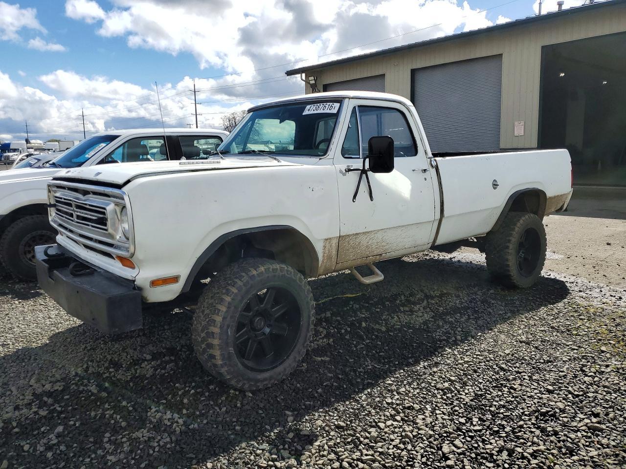 1973 DODGE W200