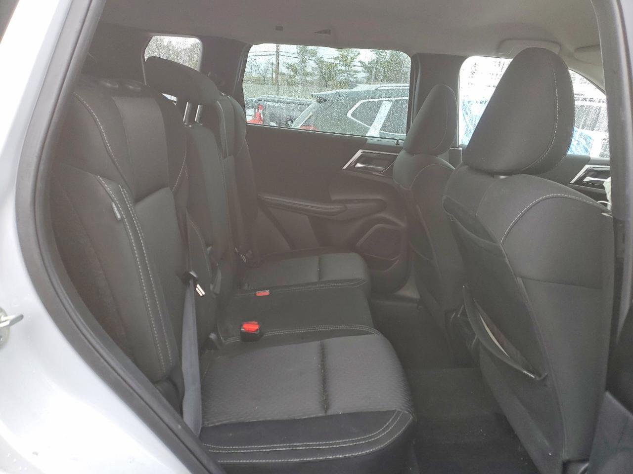2023 MITSUBISHI outlander