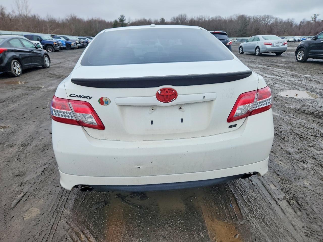 2010 TOYOTA CAMRY