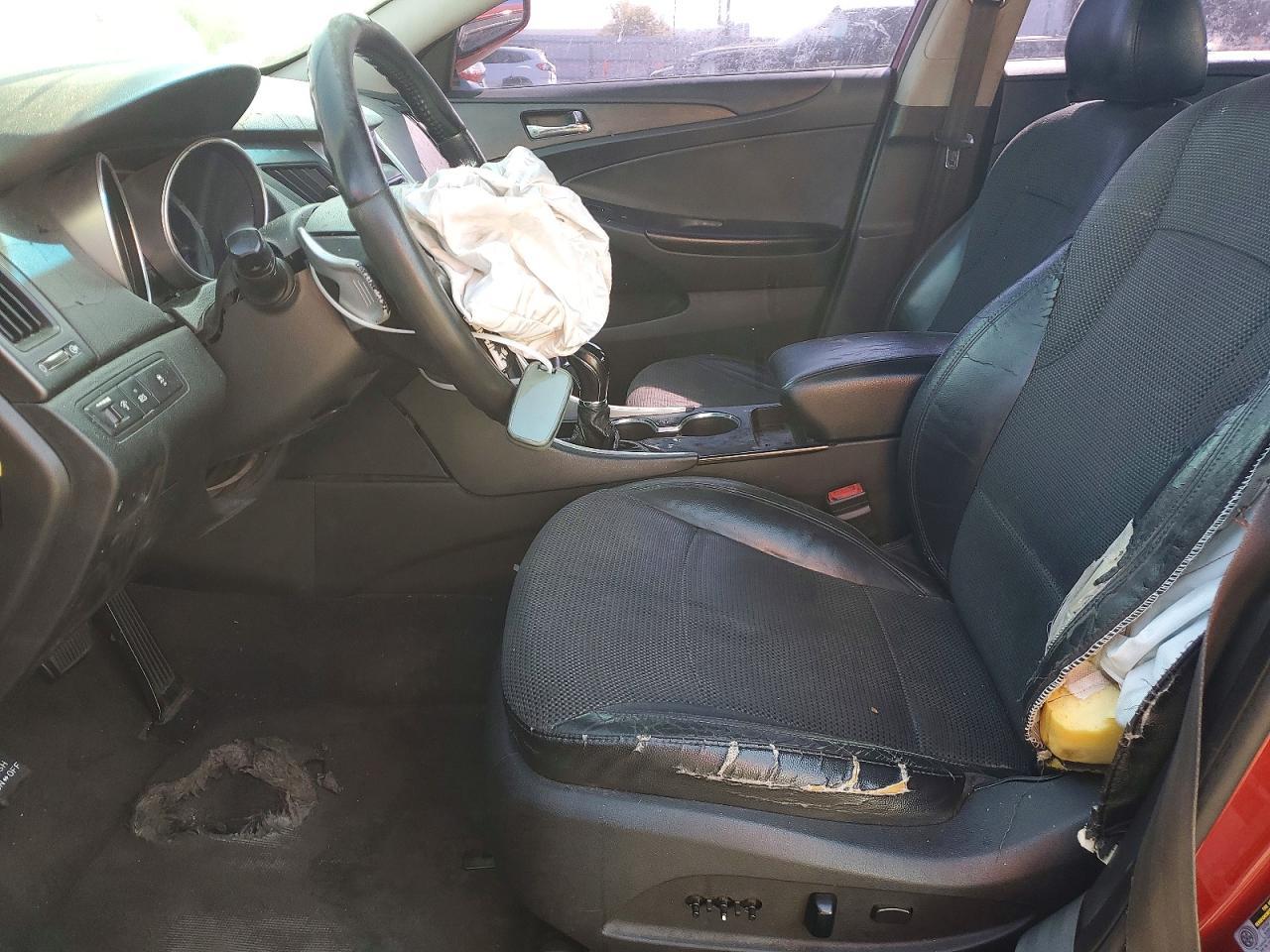 2011 HYUNDAI SONATA