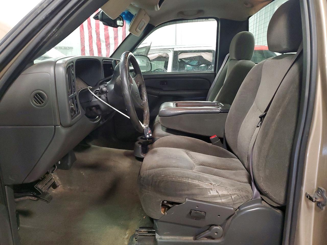 2004 CHEVROLET Silverado