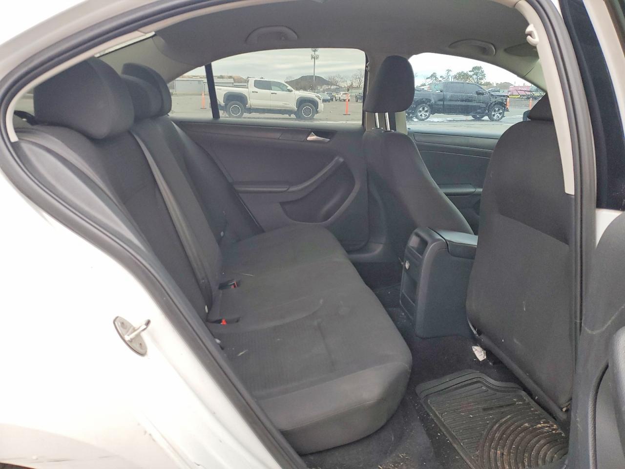 2016 VOLKSWAGEN JETTA