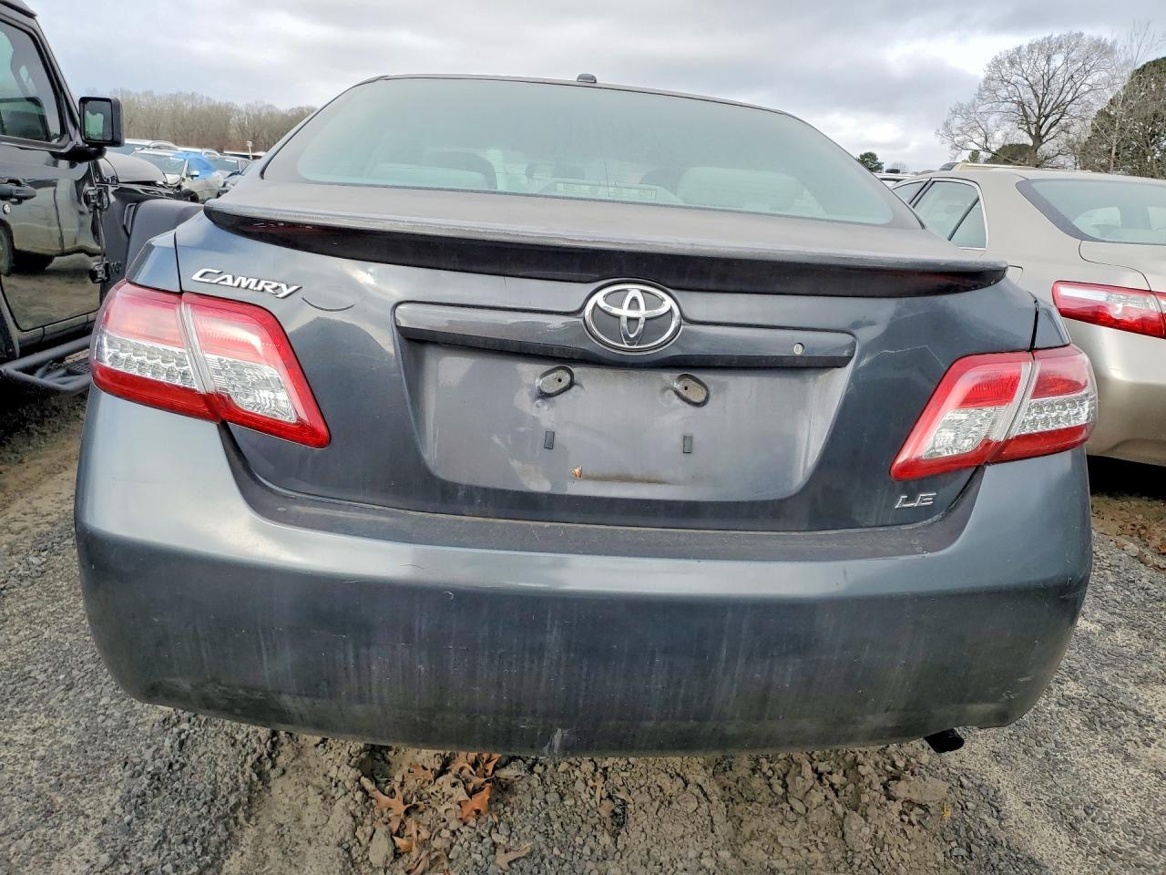 2010 TOYOTA CAMRY