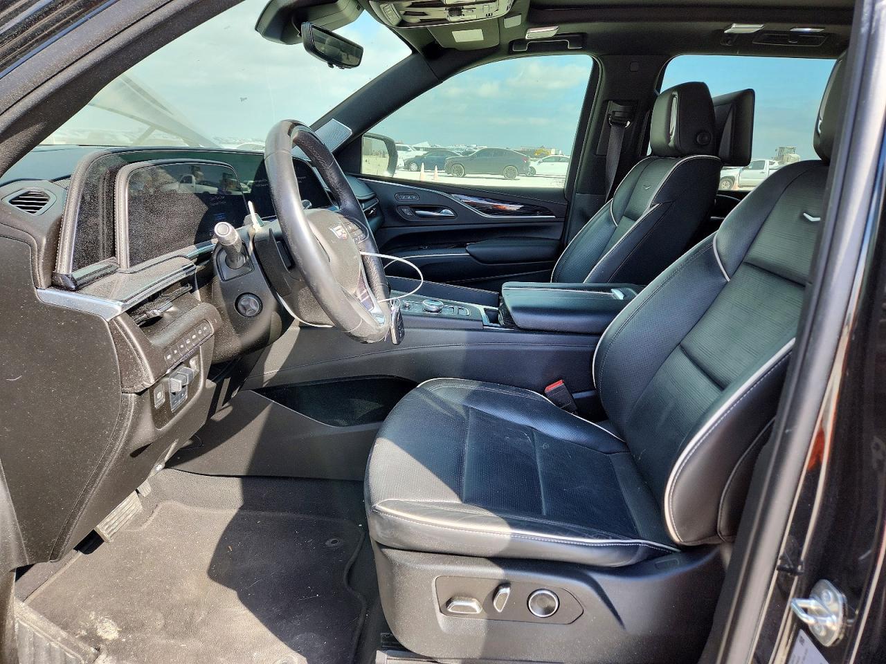 2021 CADILLAC Escalade ESV