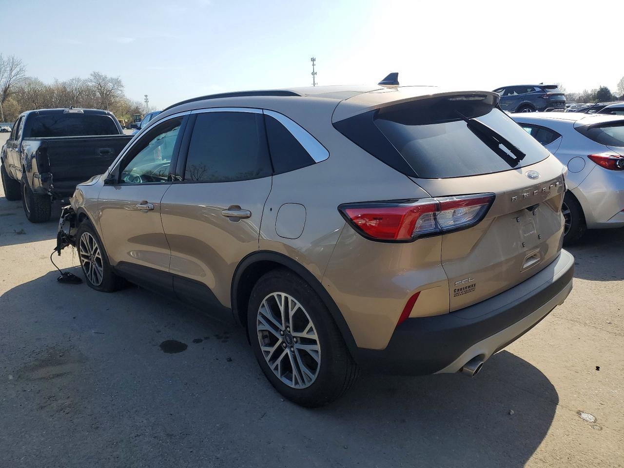 2021 FORD ESCAPE